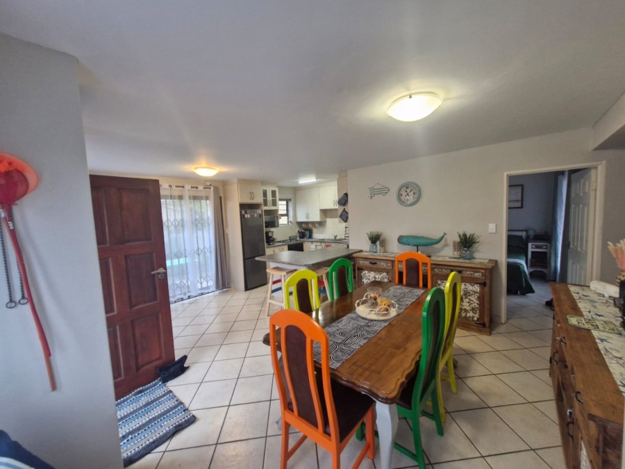 To Let 3 Bedroom Property for Rent in Wavecrest Eastern Cape